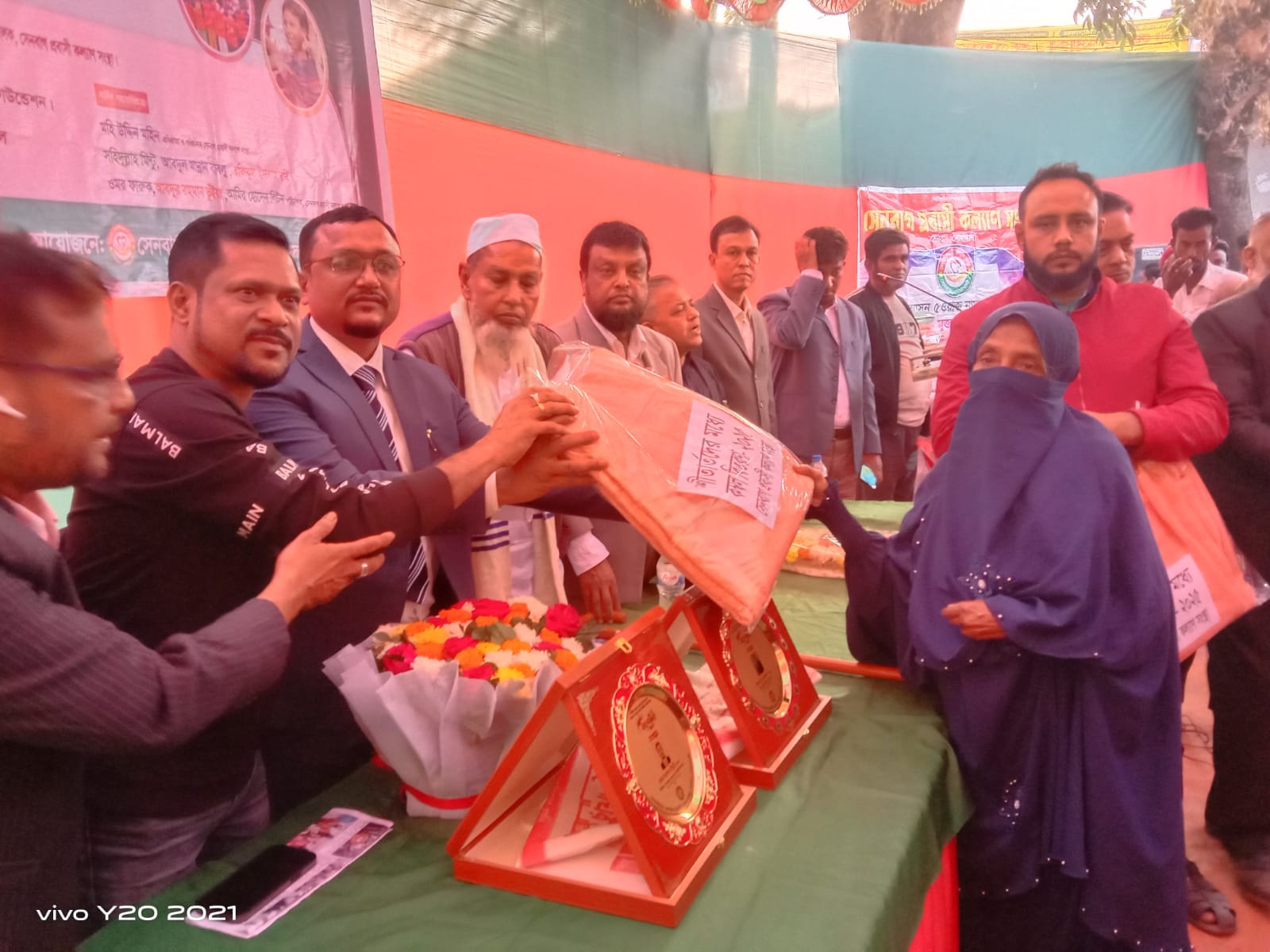 সেনবাগ প্রবাসী কল্যাণ সংস্থার উদ্যোগে দুই প্রবাসী সিআইপিকে সংবর্ধনা ও শীতার্তদের মাঝে কম্বল বিতরণ 