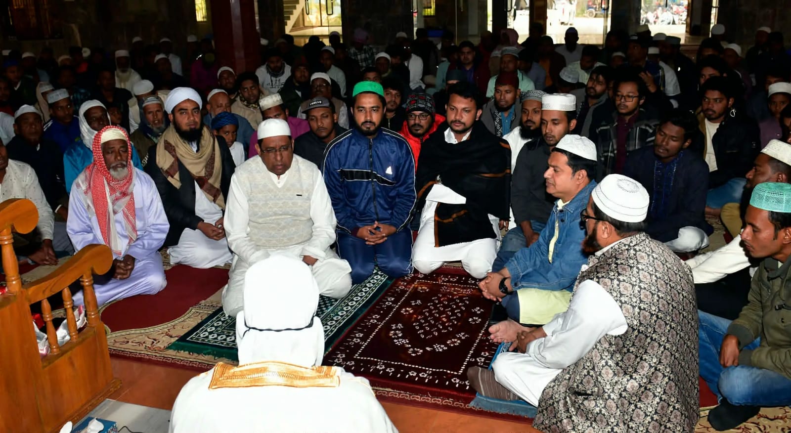 বেগম খালেদা জিয়ার রুহের মাগফিরাত কামনায় নোবিপ্রবিতে মিলাদ ও দোয়া মাহফিল