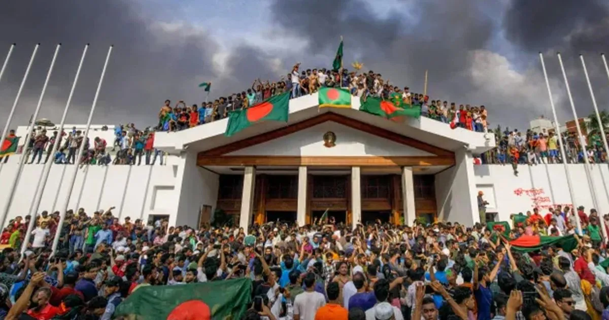 জুলাই যোদ্ধাদের দায়মুক্তি ও আইনি সুরক্ষা দিয়ে অধ্যাদেশ জারি