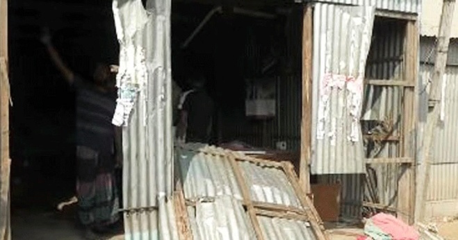 যুবদল নেতার দোকান ভাঙচুরের অভিযোগ, জামায়াতের দুই নেতা গ্রেপ্তার।