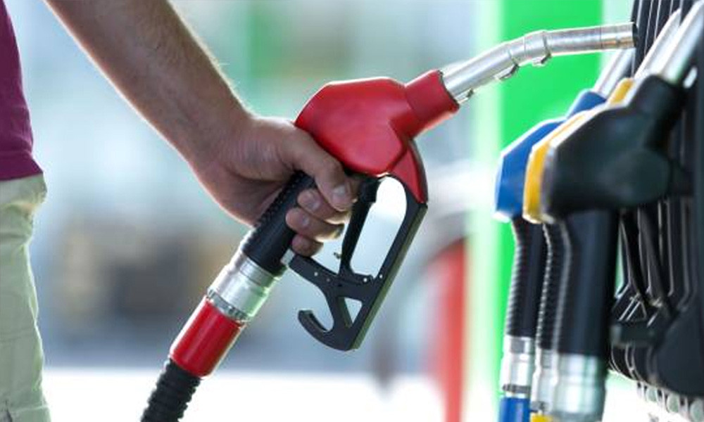চুয়াডাঙ্গায় তেল কিনতে লাগবে ‘ফুয়েল কার্ড’, ১ এপ্রিল থেকে কার্যকর