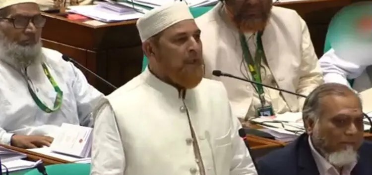 উপরের নির্দেশে’ নারীকর্মী গ্রেফতার, সংসদে ক্ষোভ জামায়াতের